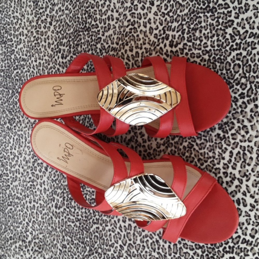 Impo red wedge sandals SZ 9